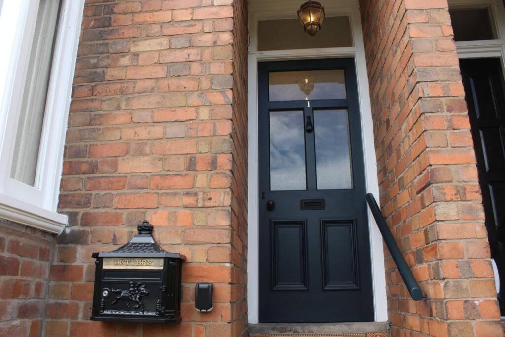 Luxury Townhouse In Town Centre, Views, River Walk, Free Parking Shrewsbury Eksteriør bilde