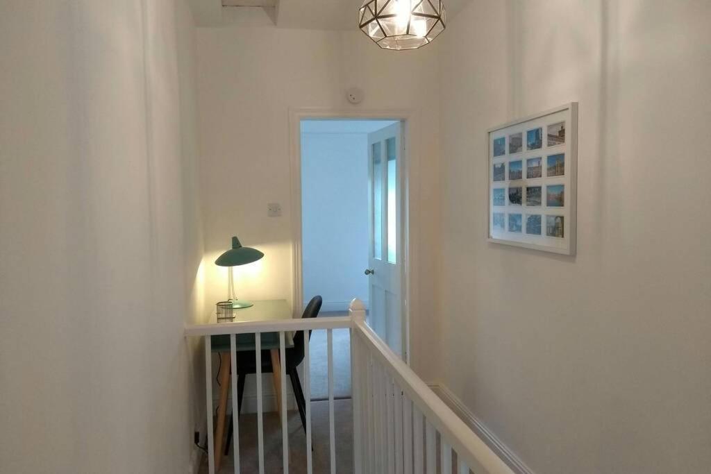 Luxury Townhouse In Town Centre, Views, River Walk, Free Parking Shrewsbury Eksteriør bilde