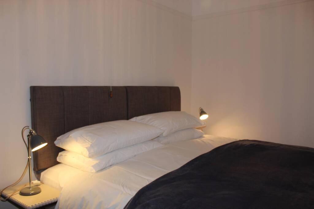 Luxury Townhouse In Town Centre, Views, River Walk, Free Parking Shrewsbury Eksteriør bilde