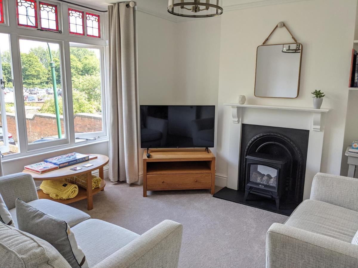 Luxury Townhouse In Town Centre, Views, River Walk, Free Parking Shrewsbury Eksteriør bilde