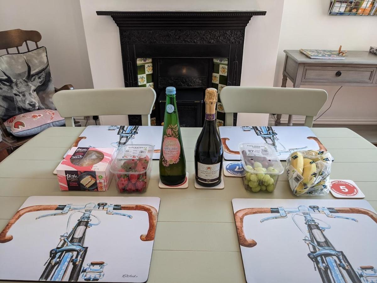 Luxury Townhouse In Town Centre, Views, River Walk, Free Parking Shrewsbury Eksteriør bilde